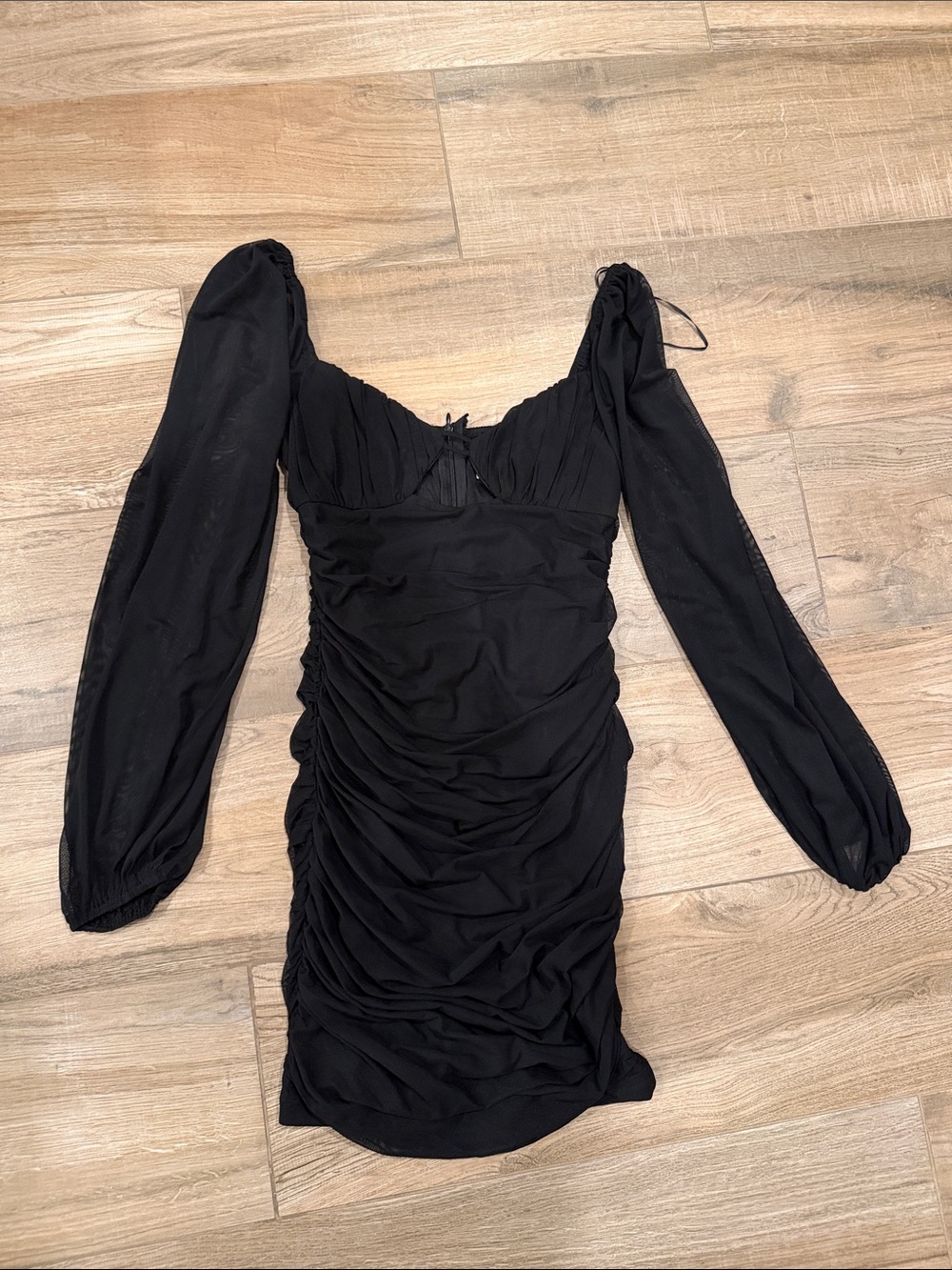 Princess Polly Black Ruched Long-Sleeve Mini Dress sz 6